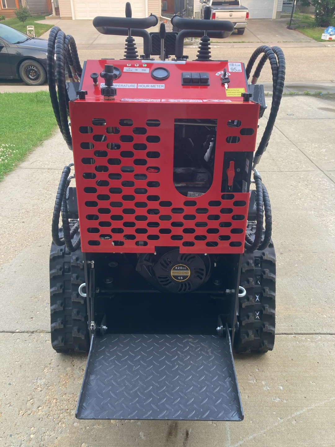 AGT YSRT14 Mini Skid Steer Loader - photo 4