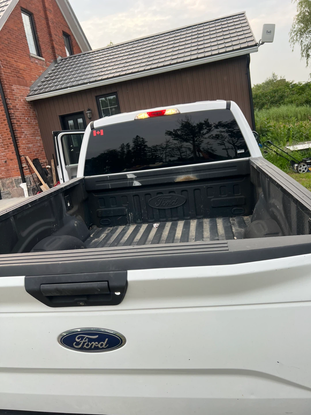 White Ford F-150 Truck - photo 4