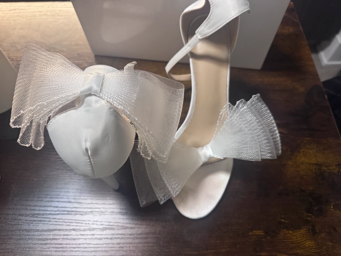Women's White High Heel with Bow-size 7.5 - photo 5