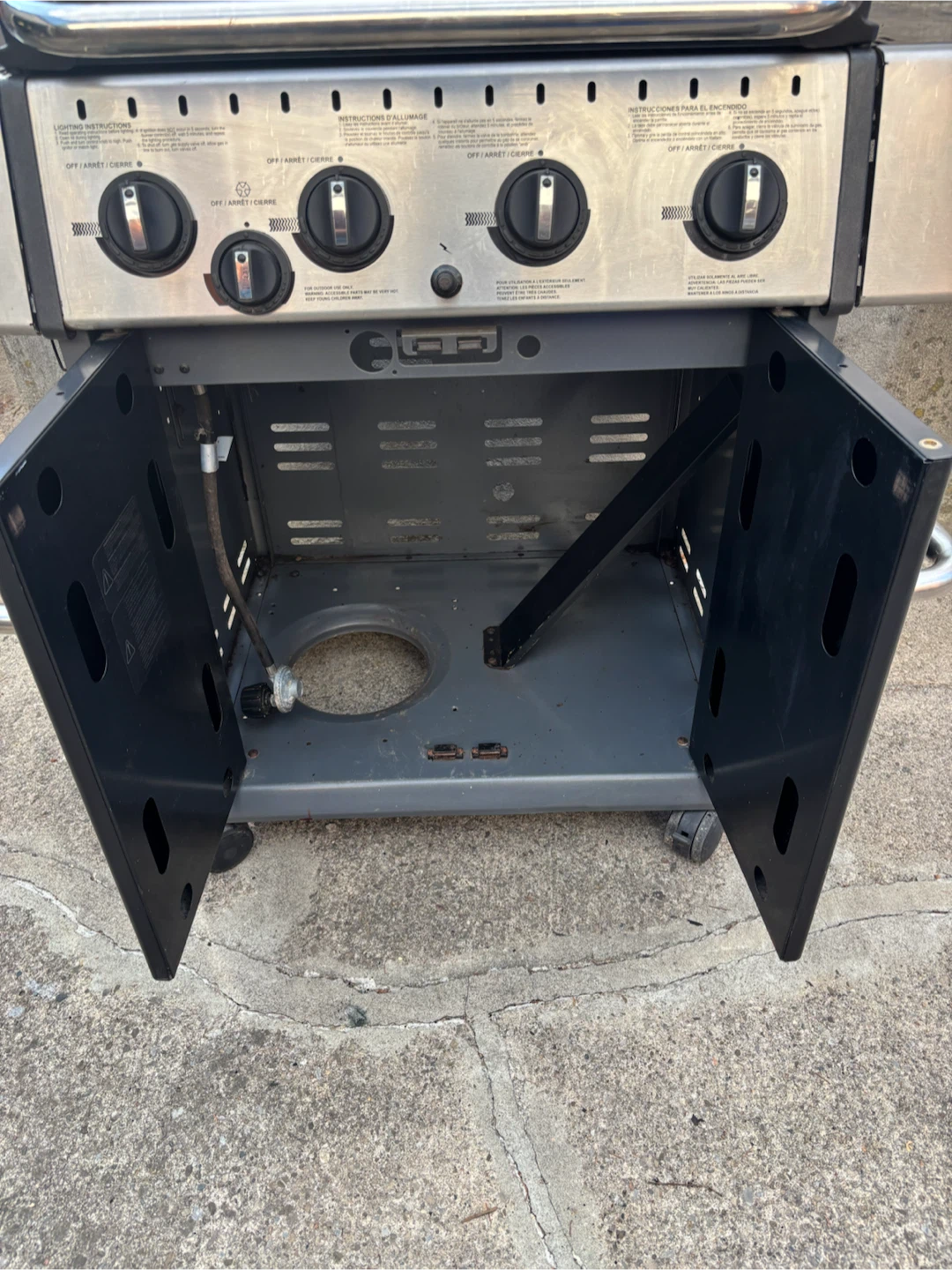 Sterling 6 Burner Propane BBQ with Side Burner - photo 2