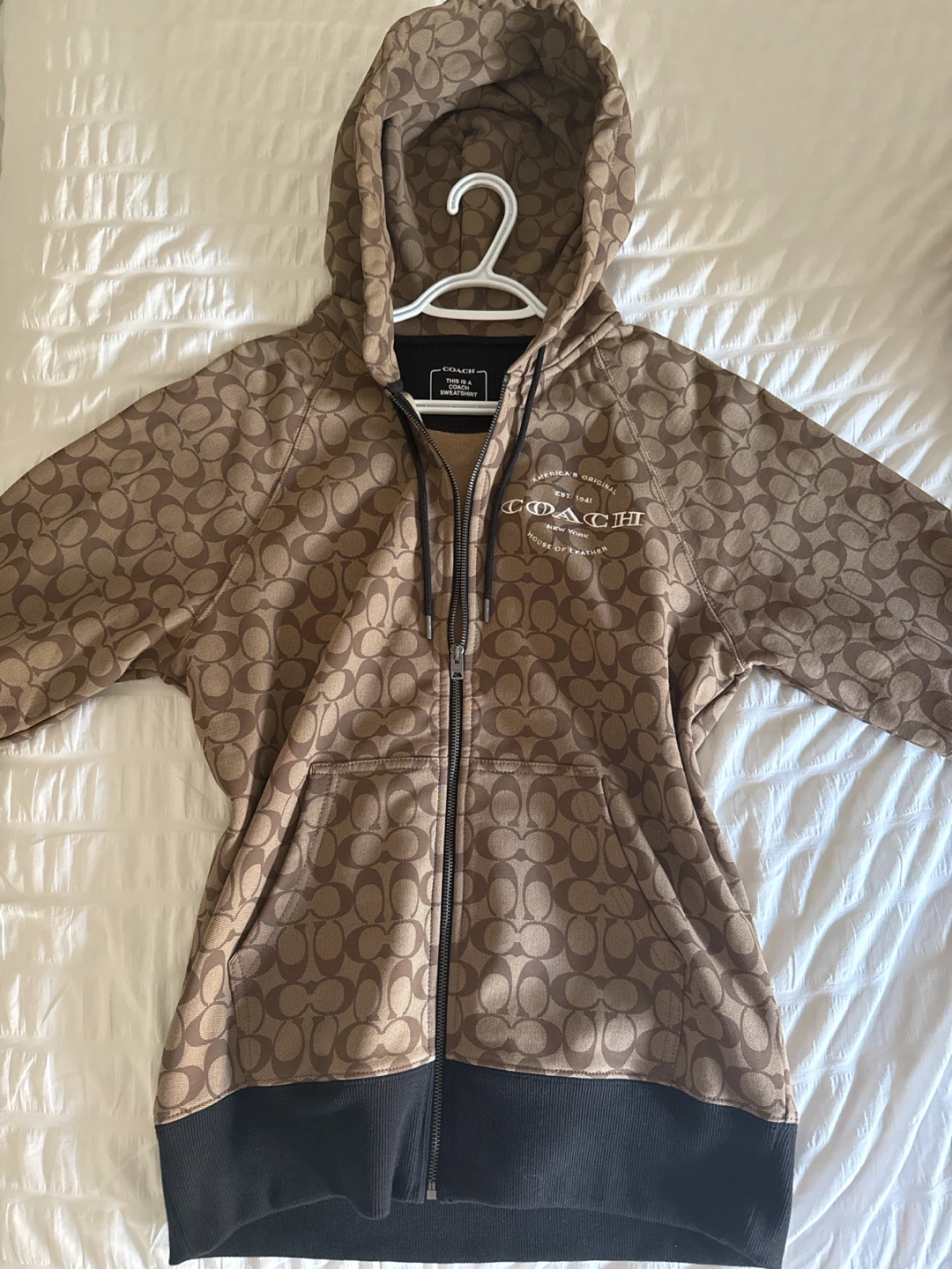 Coach Outlet signature monogram sweatshirt - photo 2