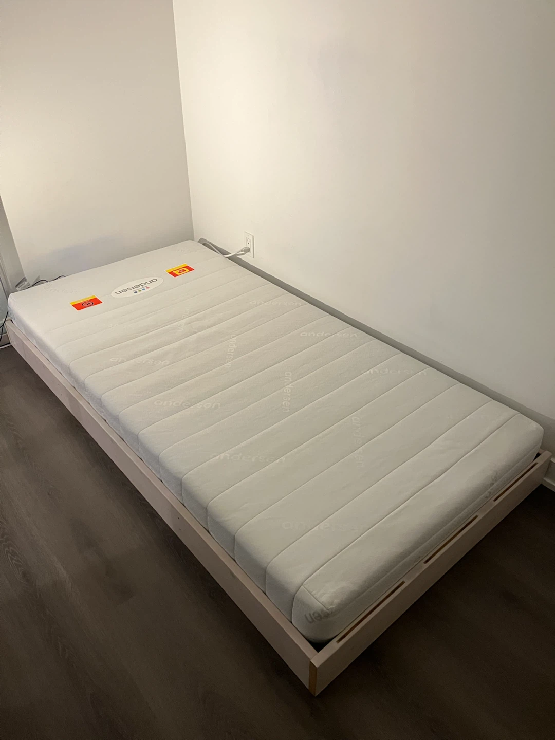 Single bed with mattress