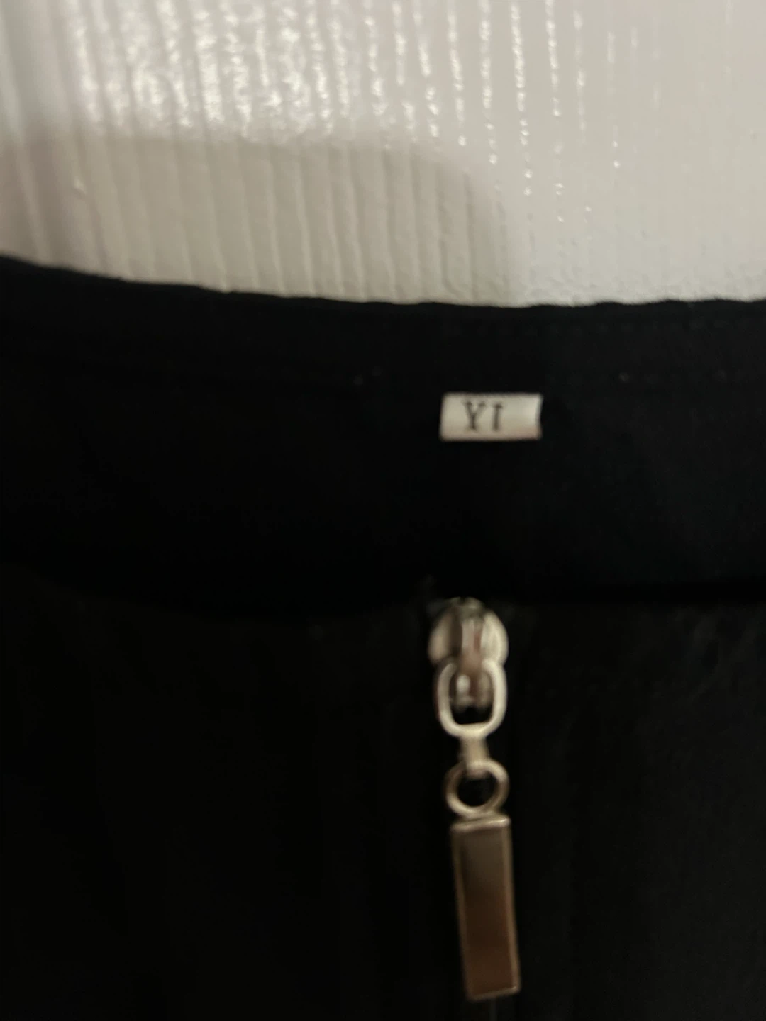 Black zipper Abaya size Medium - photo 2