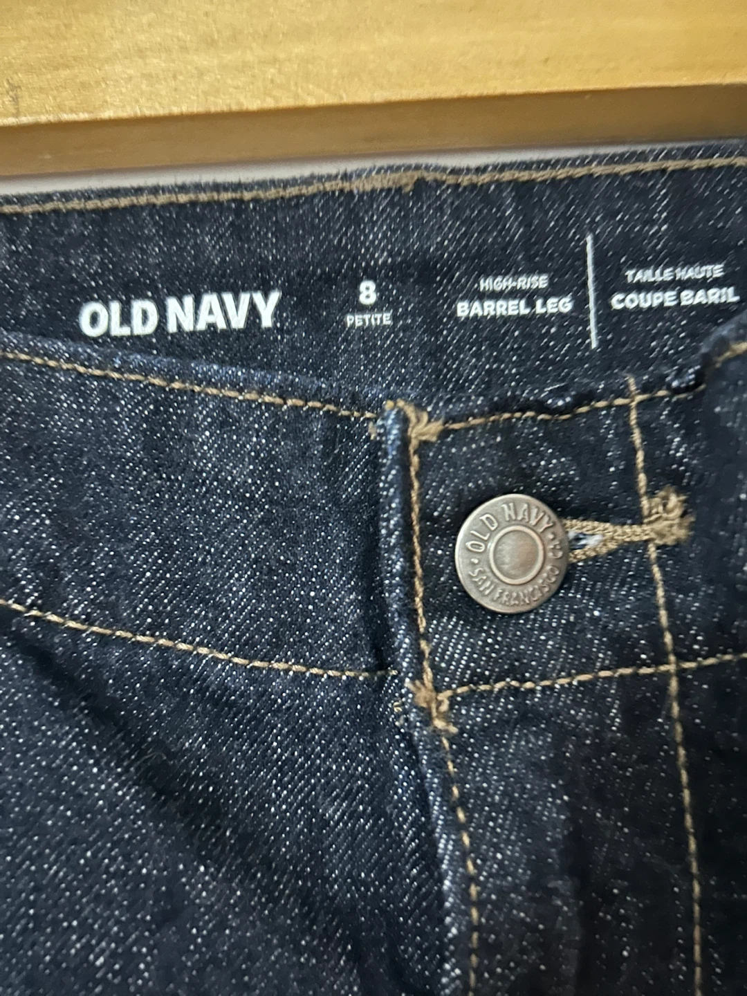Old Navy Petite High-Rise Barrel Leg Jeans Size 8 - photo 2