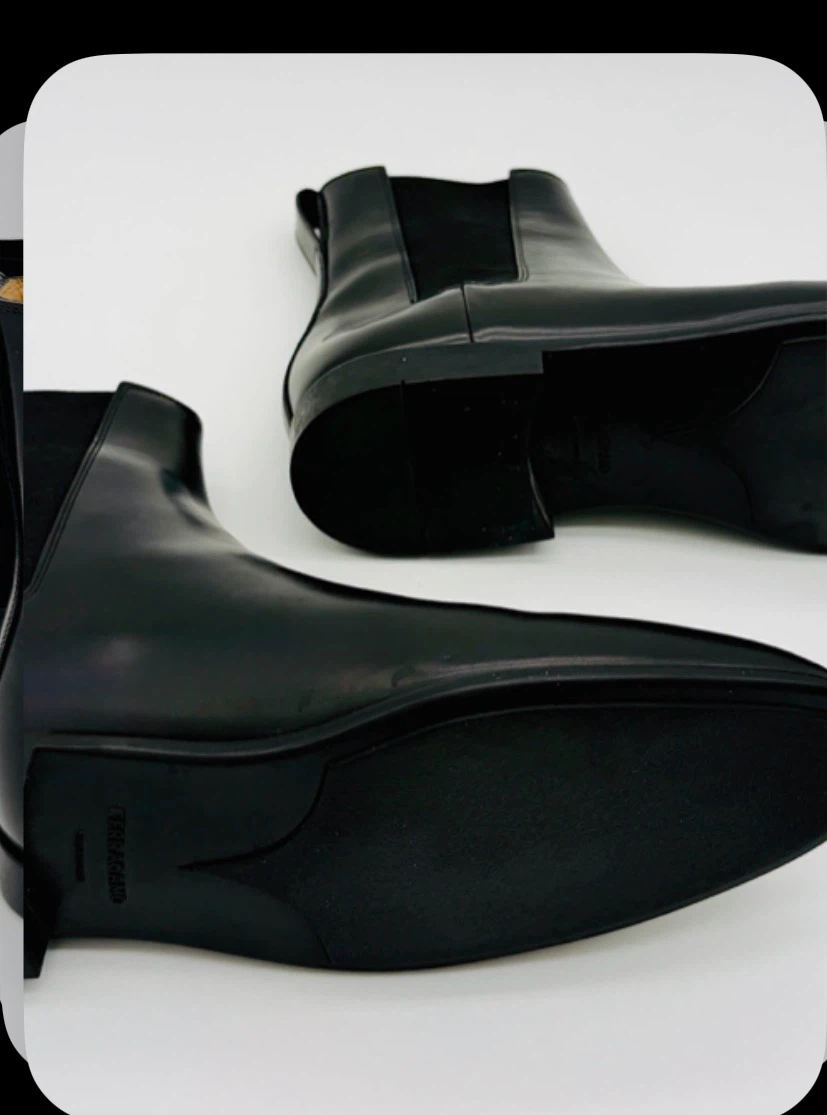 Salvatore Ferragamo Black Leather Chelsea Boots - photo 5