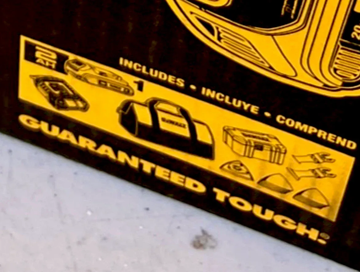 DEWALT 20V XR Brushless 3-Speed Oscillating Multi-Tool Kit - photo 2