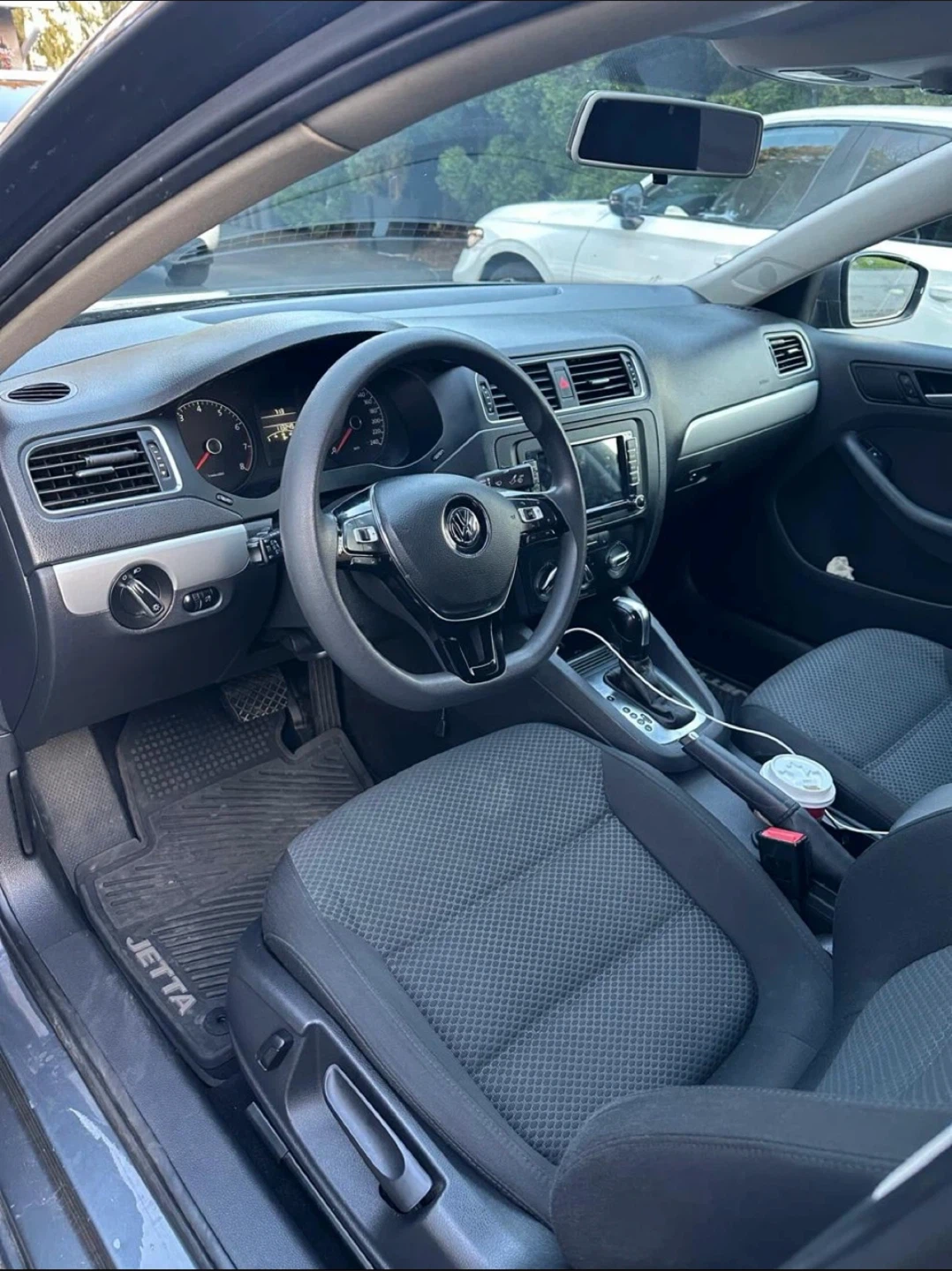 Volkswagen Jetta 2014 - photo 3
