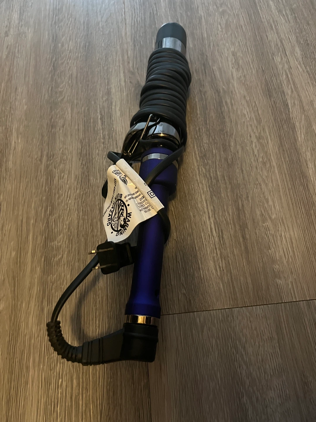 The Ion Titanium Pro 1 ½” Curling Iron (Model 301192) - photo 2