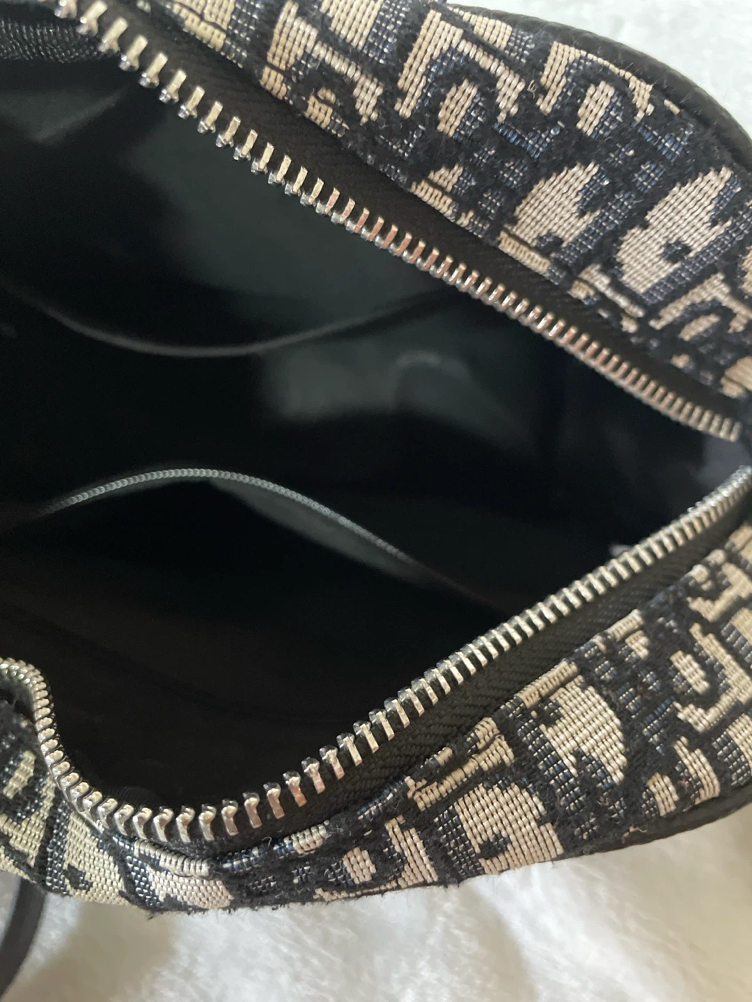 Designer Inspired Monogram Camera/Crossbody Bag - photo 3