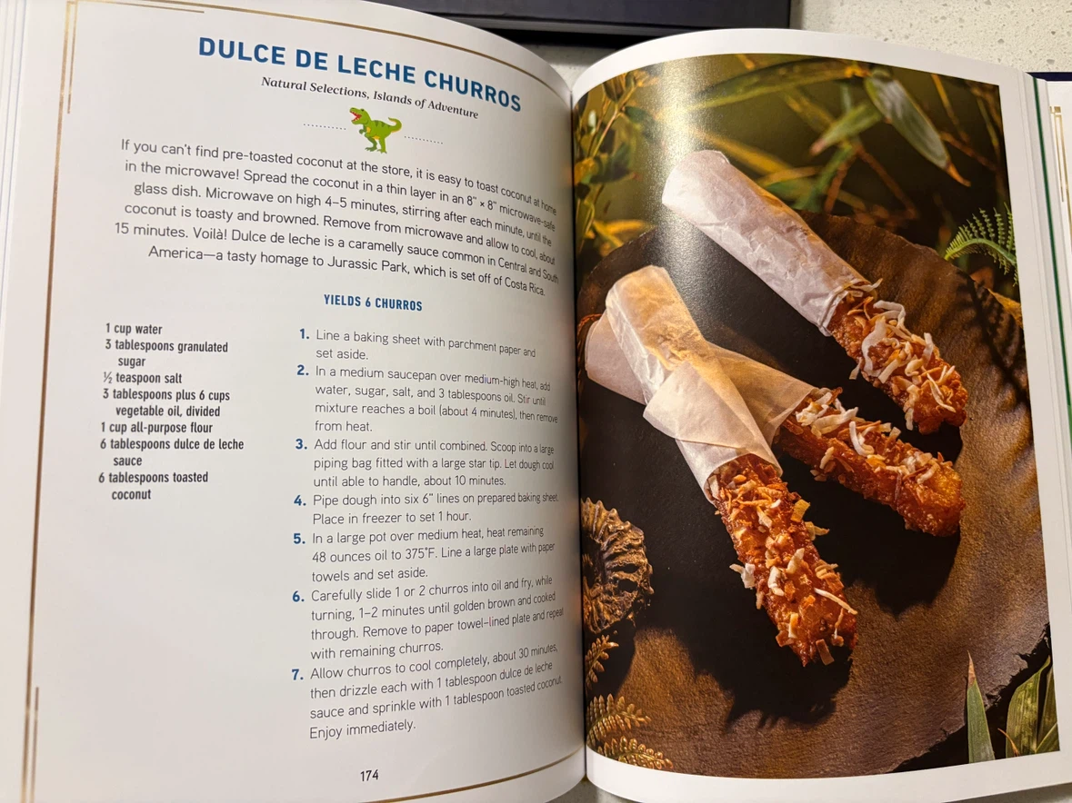 The Unofficial Disney Parks & Universal Theme Parks Cookbook Set - photo 2