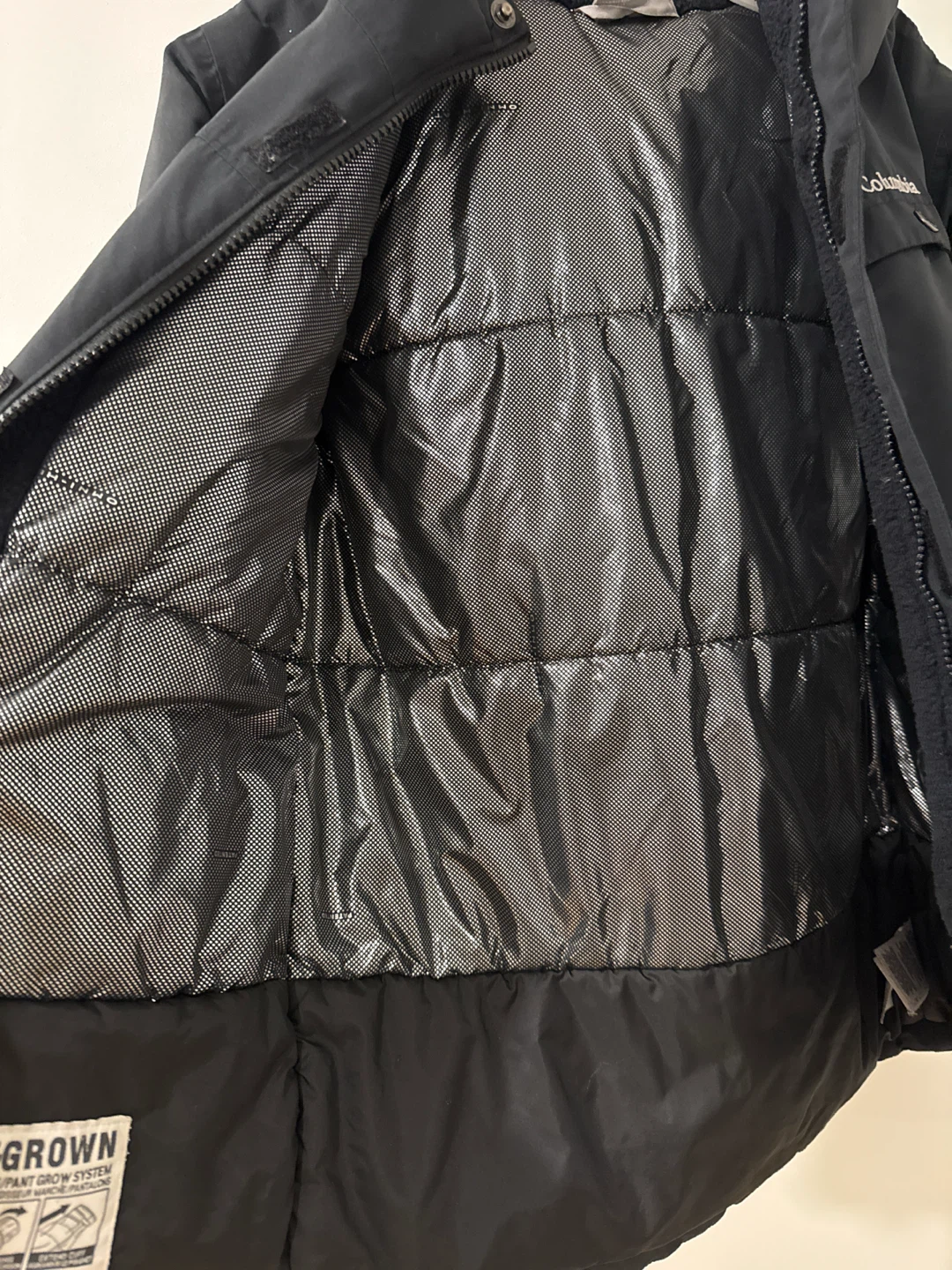 Columbia Black Winter Jacket 10-12 years - photo 2
