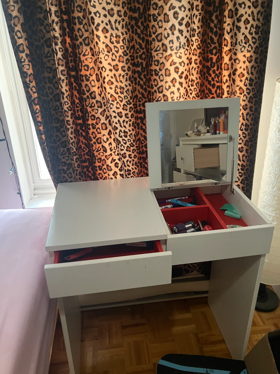 Table de maquillage blanche avec miroir et tiroirs - photo 2