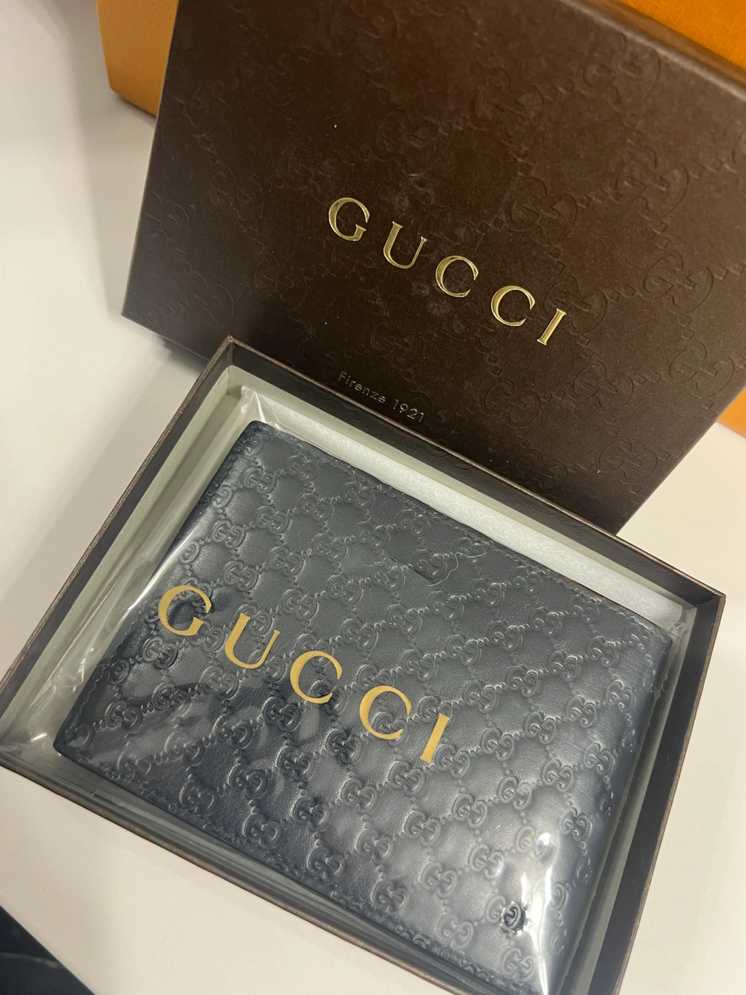 Gucci Bi-Fold Wallet - Black