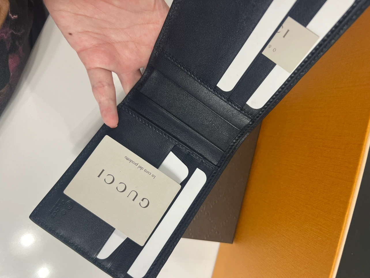 Gucci Bi-Fold Wallet - Black - photo 3