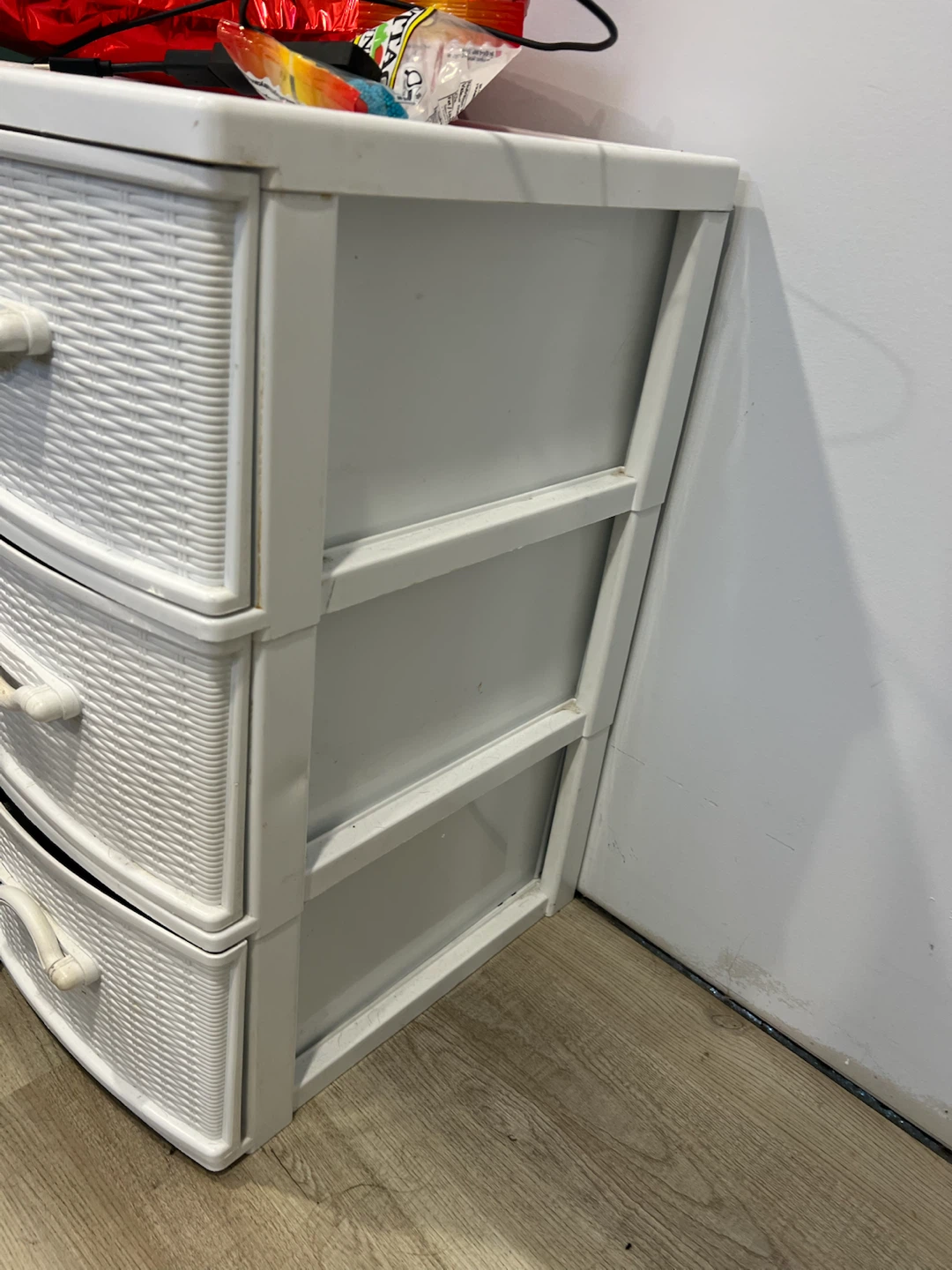 White 3-Drawer Plastic Storage Unit - photo 2