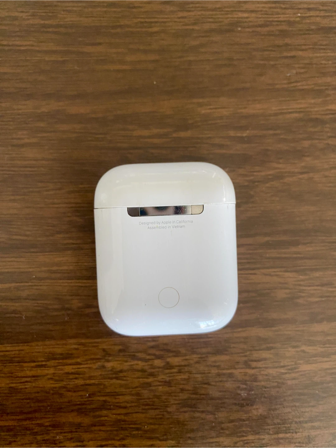Apple AirPods 2nd Gen Charging Case - photo 2