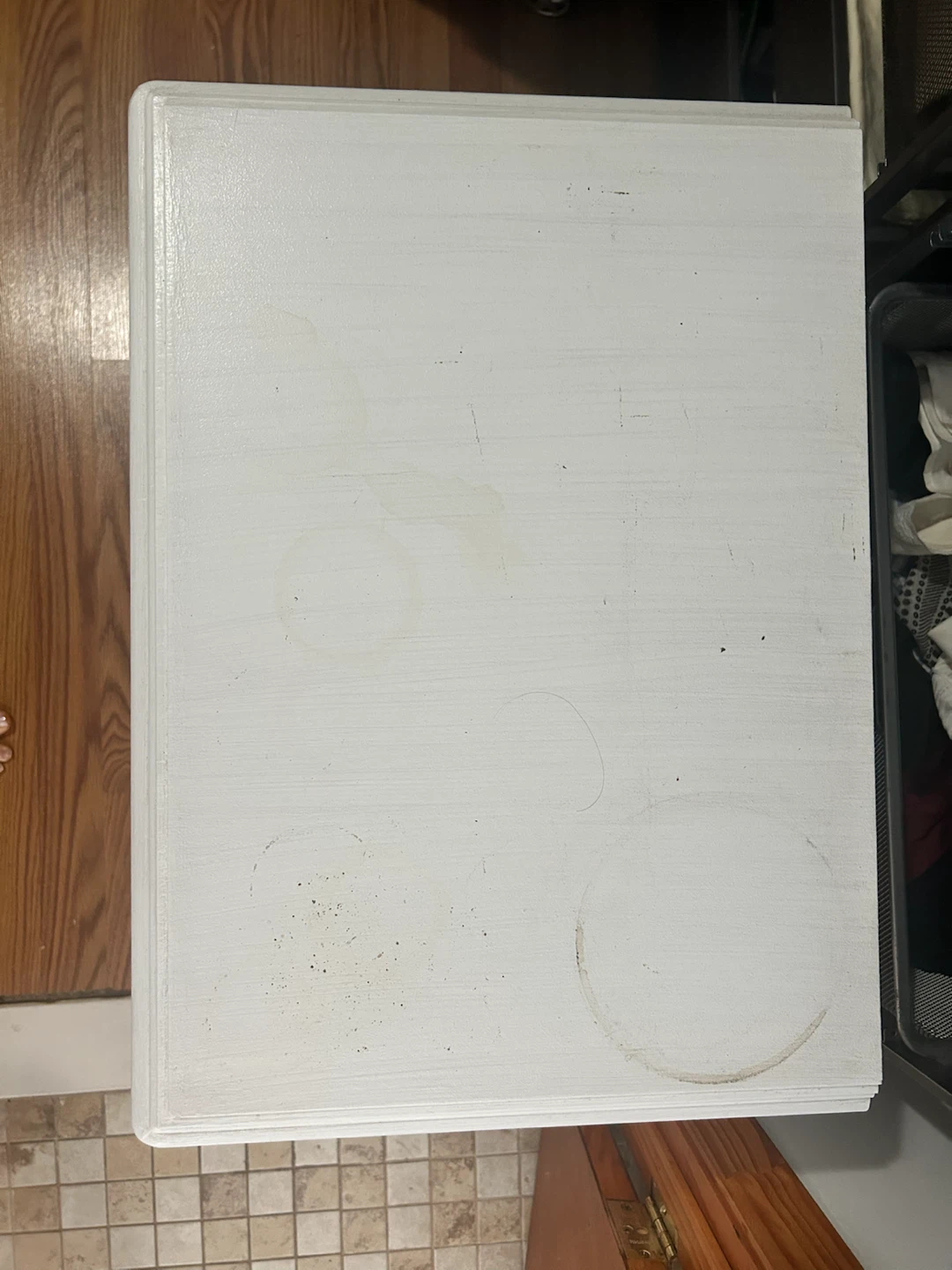 White 3-Drawer Nightstand - photo 2