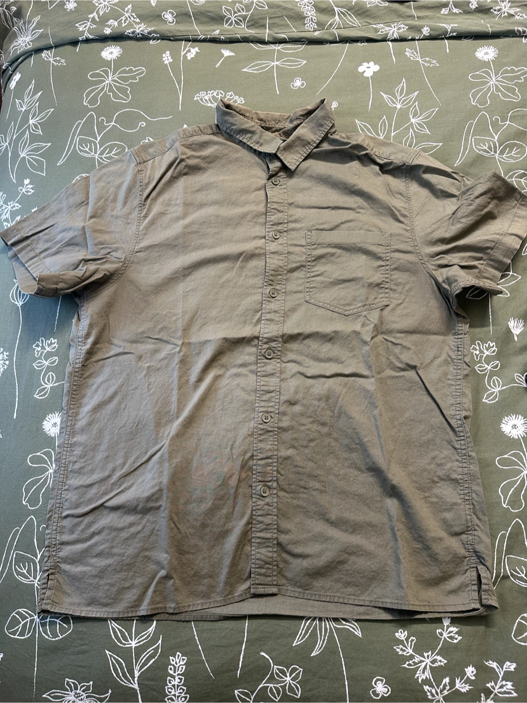 H&M Men's Short Sleeve Button-Up Shirt