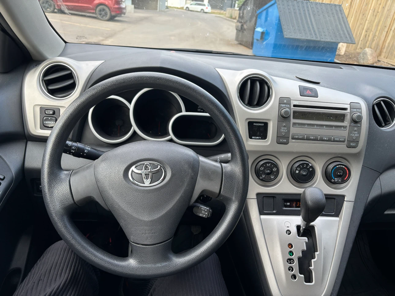 2010 Toyota Matrix - photo 2