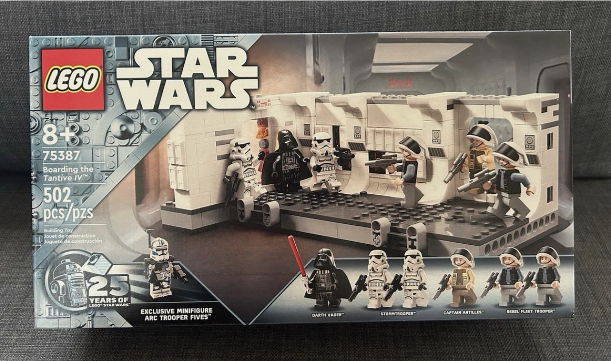 LEGO Star Wars Boarding the Tantive IV 75387