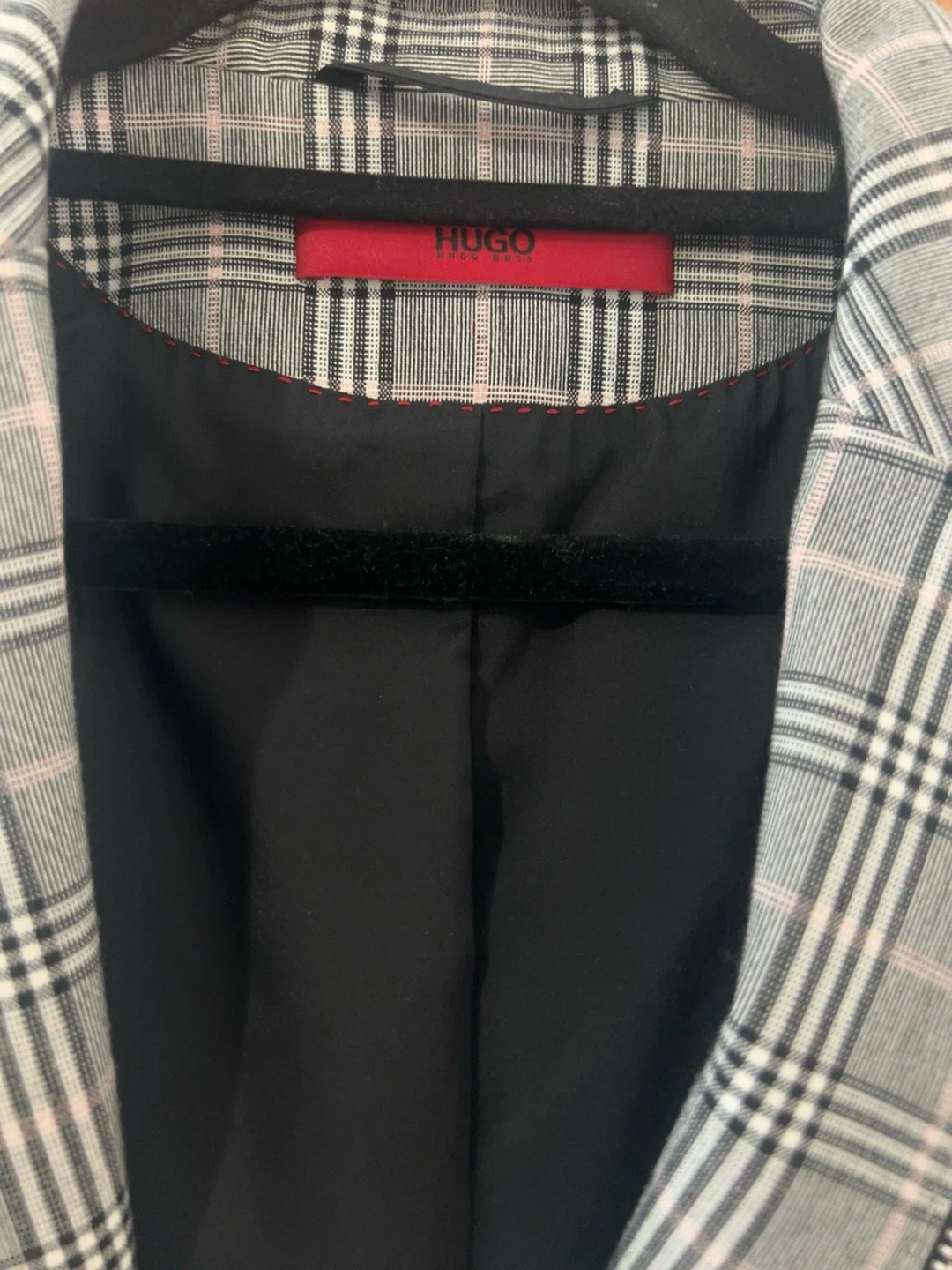 Hugo Boss Plaid Blazer and Pants Set - photo 2