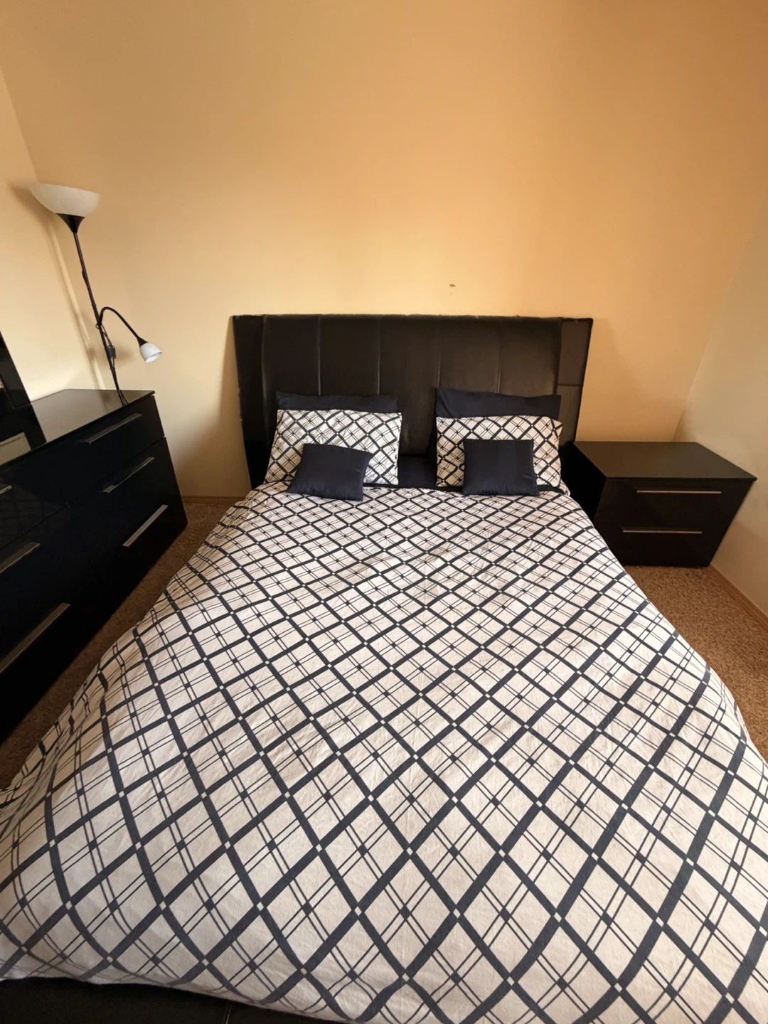 Bedroom set