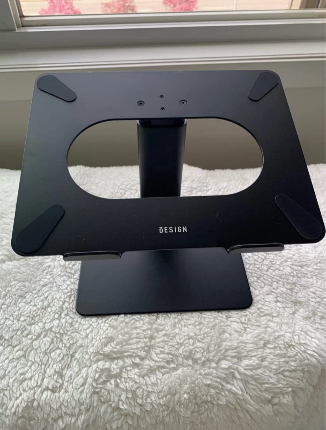 Black Metal Laptop Stand