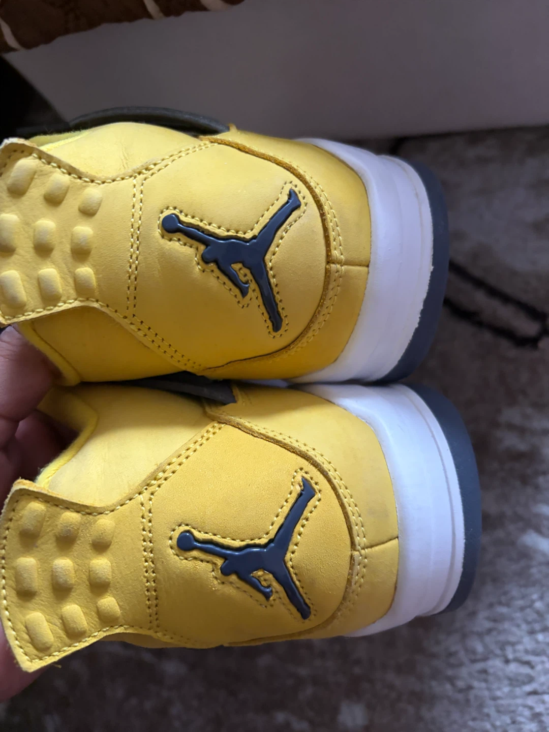 Air Jordan 4