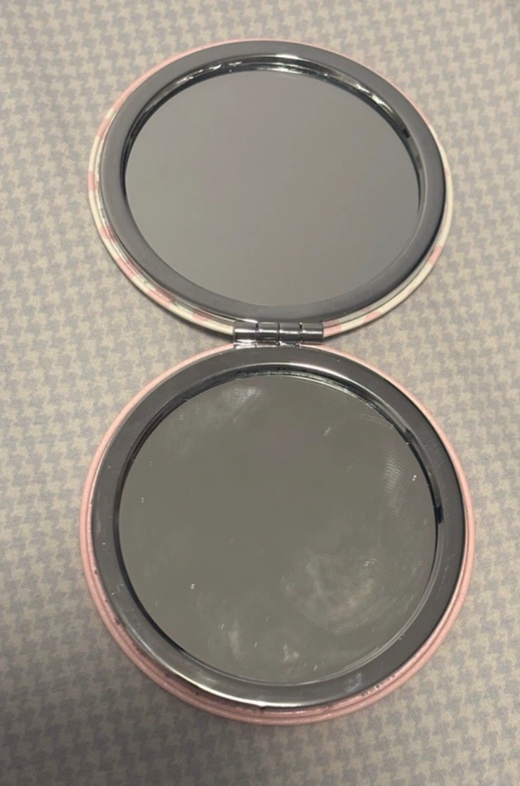 Hello Kitty Compact Mirror - photo 3
