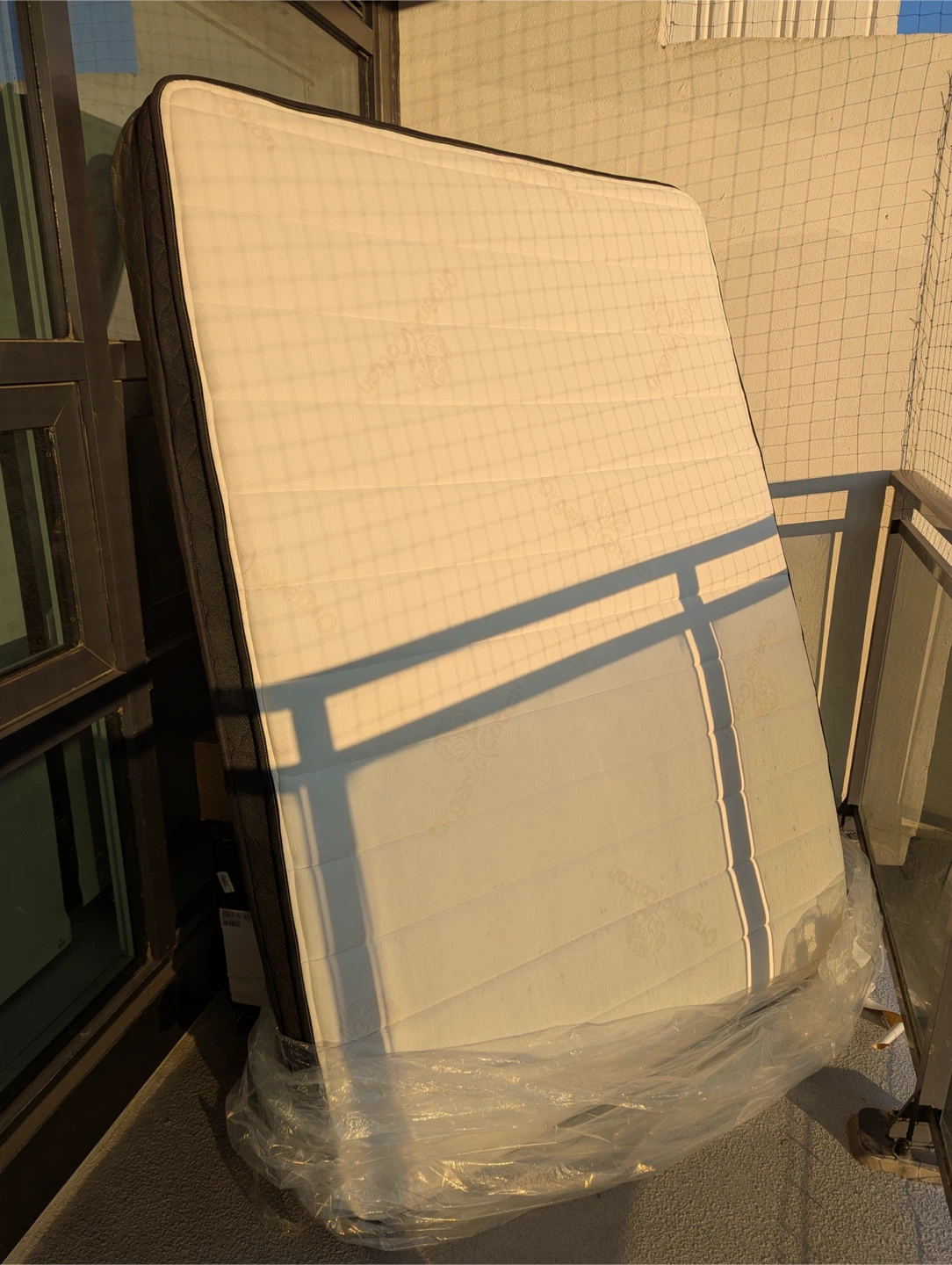 Full/Double Mattress (No stains- Good condition) - photo 2