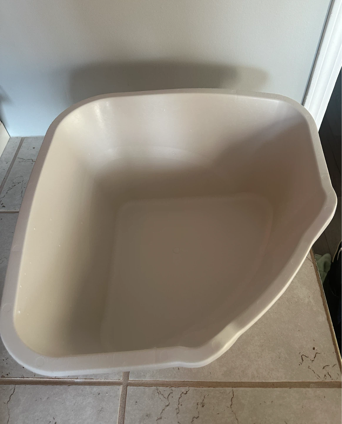 High Sided Corner Cat Litter Pan - photo 2
