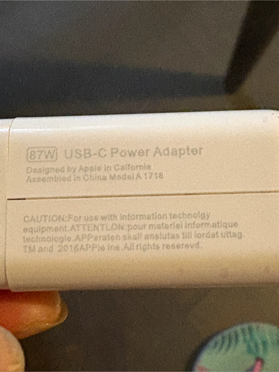 Apple model A1718 - 87W USB-C Power Adapter - photo 2