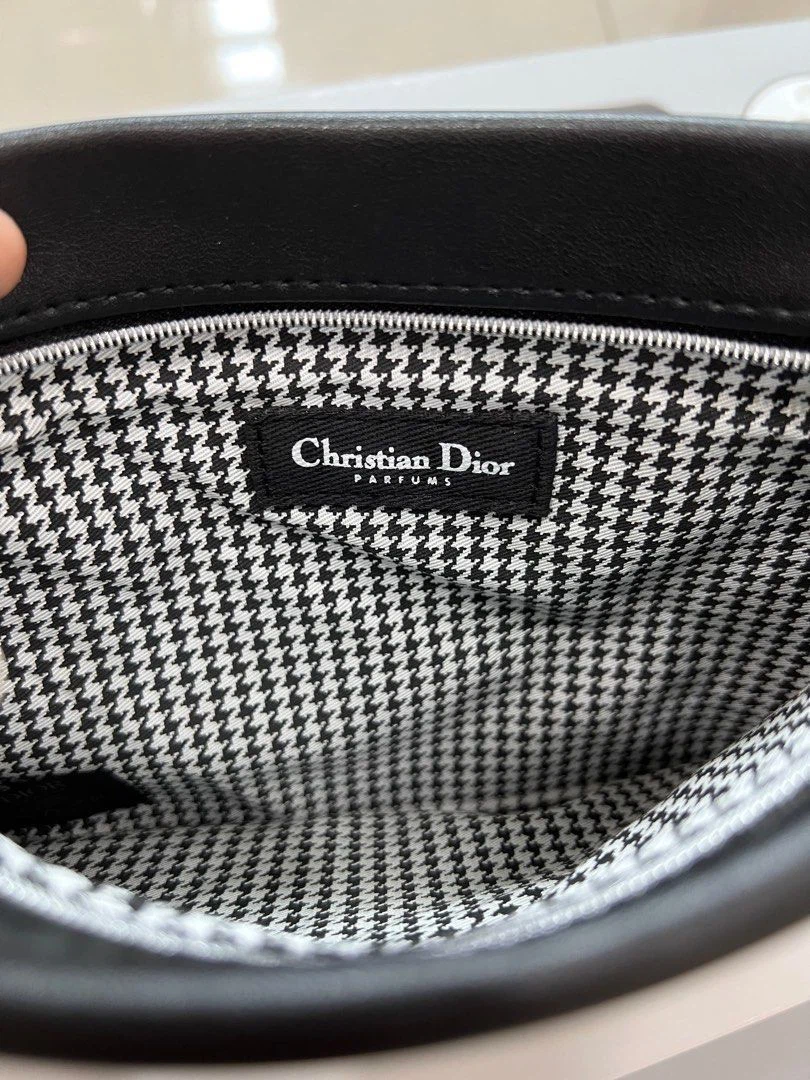 Christian Dior Beauty Black Leather Pouch - photo 2