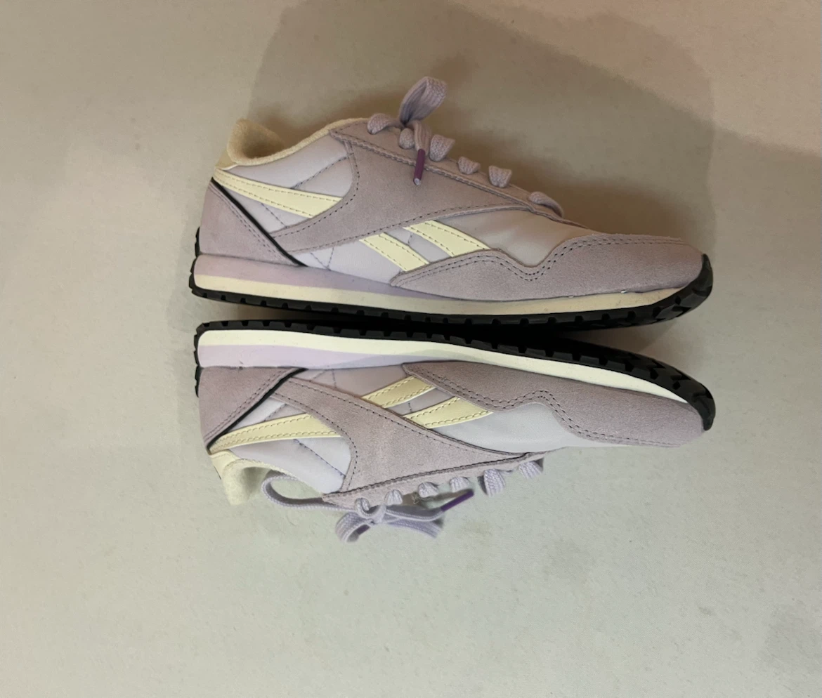 6 - Reebok Classic Shoes - Lavender & White - photo 3