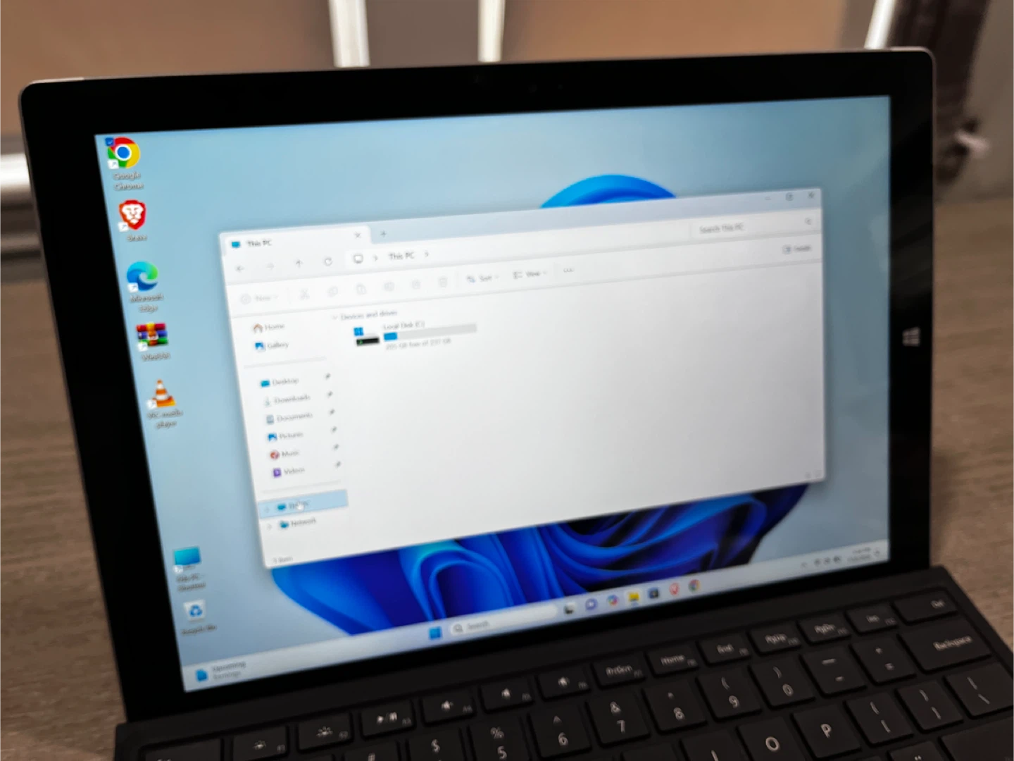 Microsoft Surface Pro Tablet - photo 4