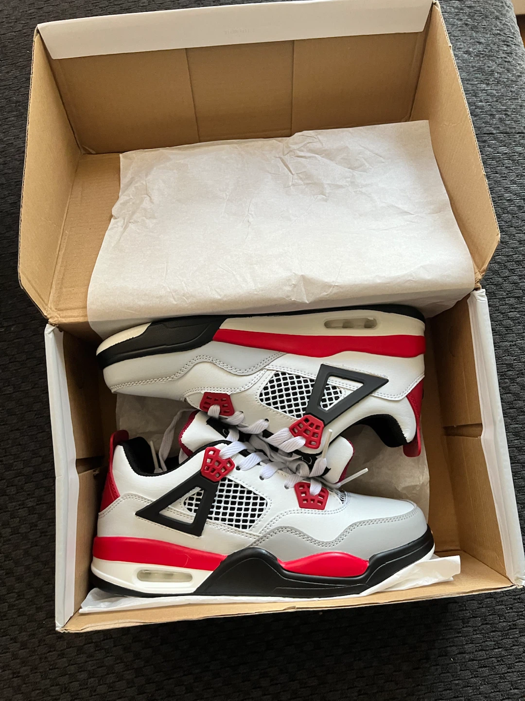 Air Jordan 4 Retro