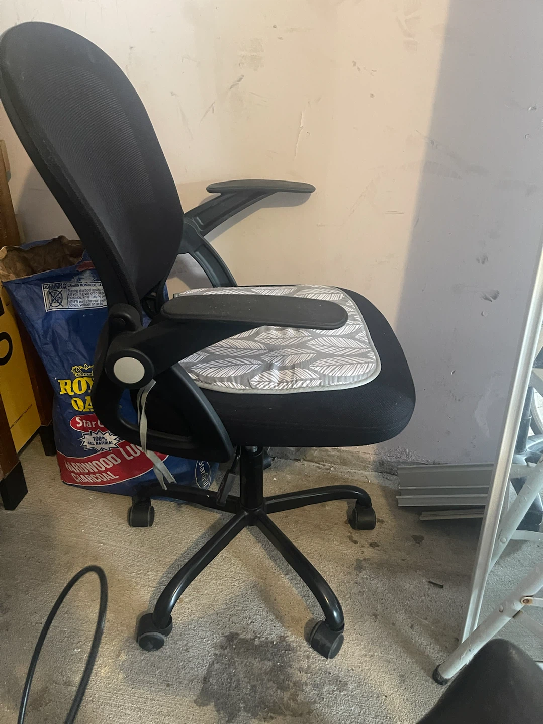 Black Ergonomic Office Chair with Seat Cushion