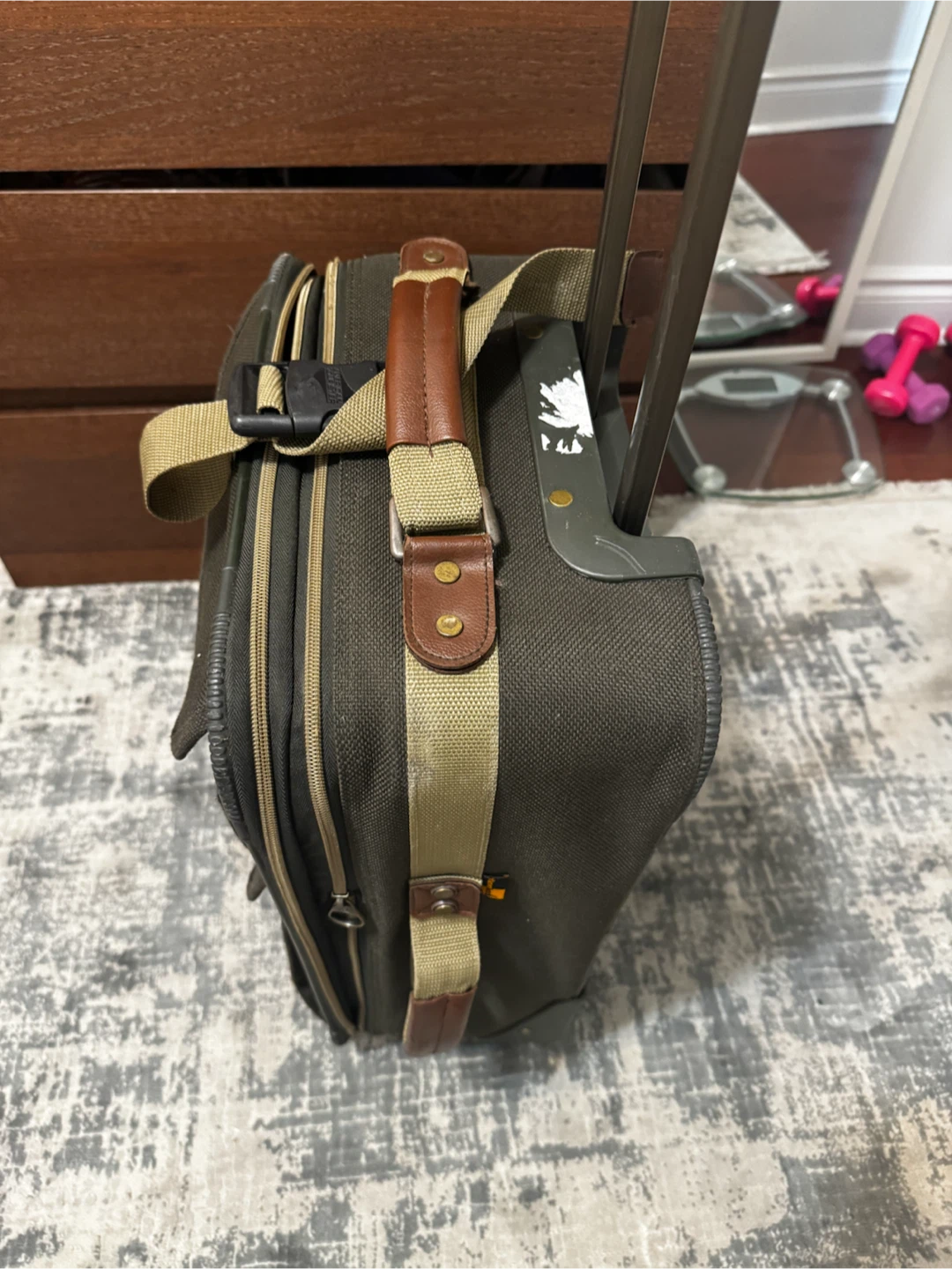 American Tourister Rolling Suitcase - photo 3