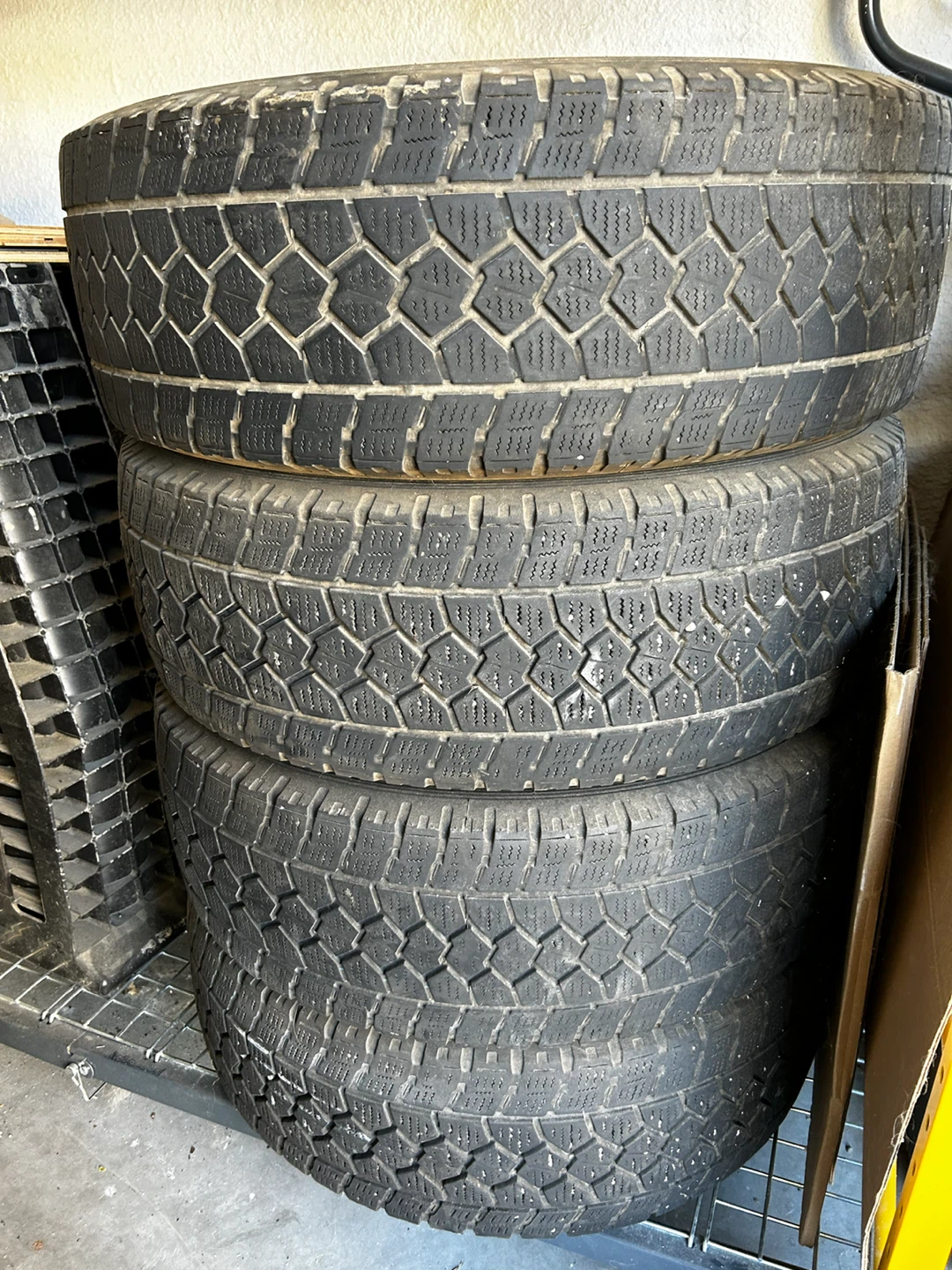 Toyo Open Country WLT1 Winter Tires LT275/65R18 - photo 2