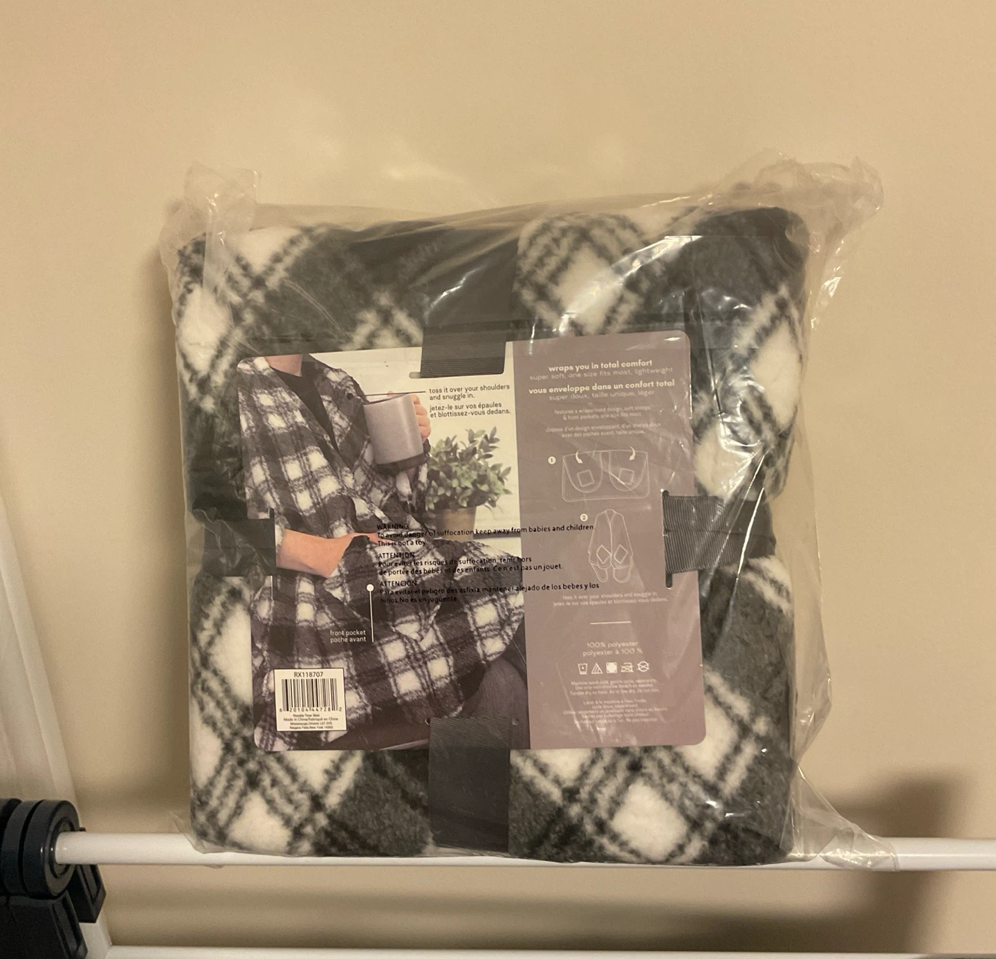 Cotton + Cashmere Wearable Sherpa Throw - photo 2