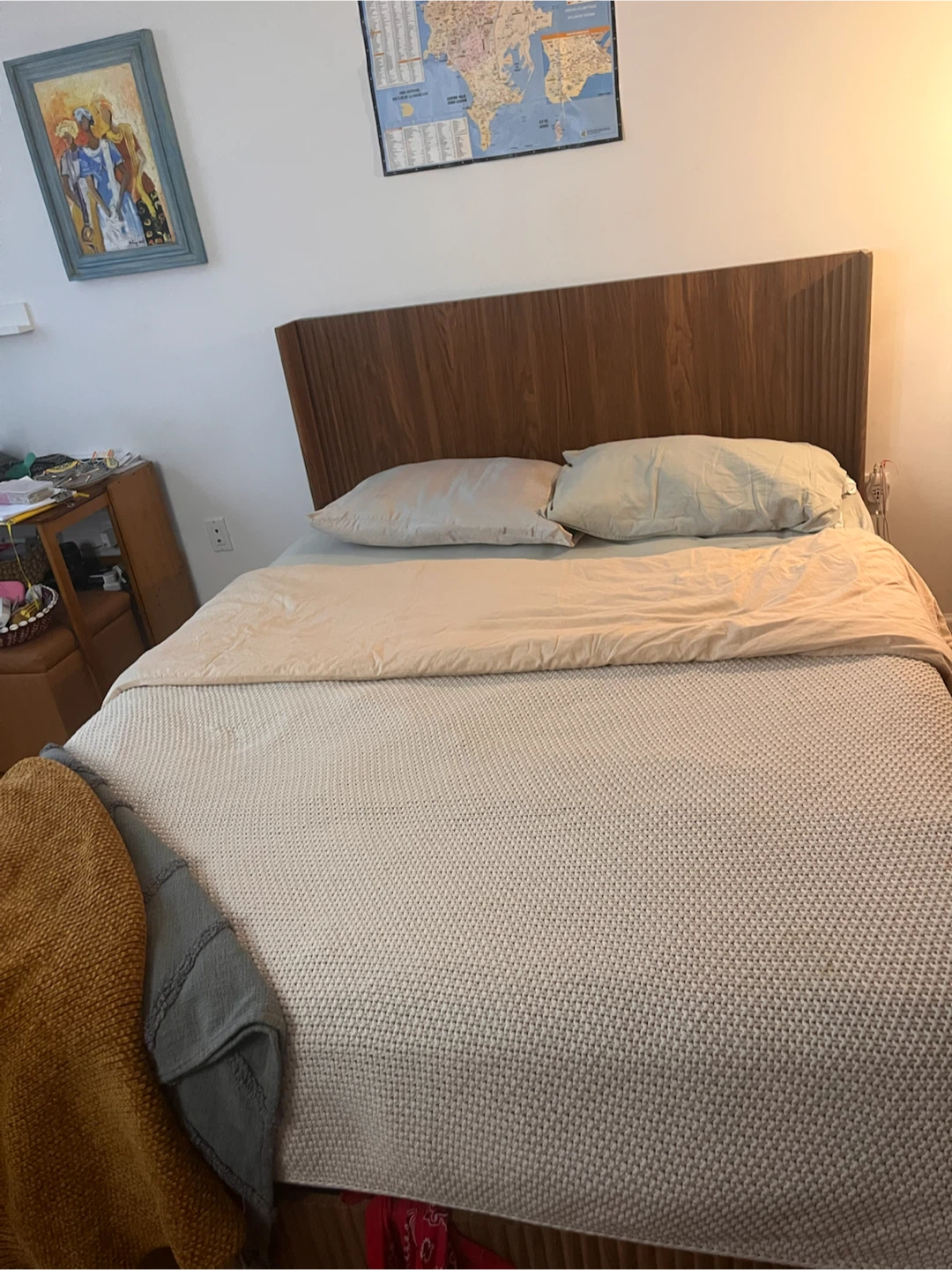 Queen Size Storage Bed Frame with Headboard - photo 2