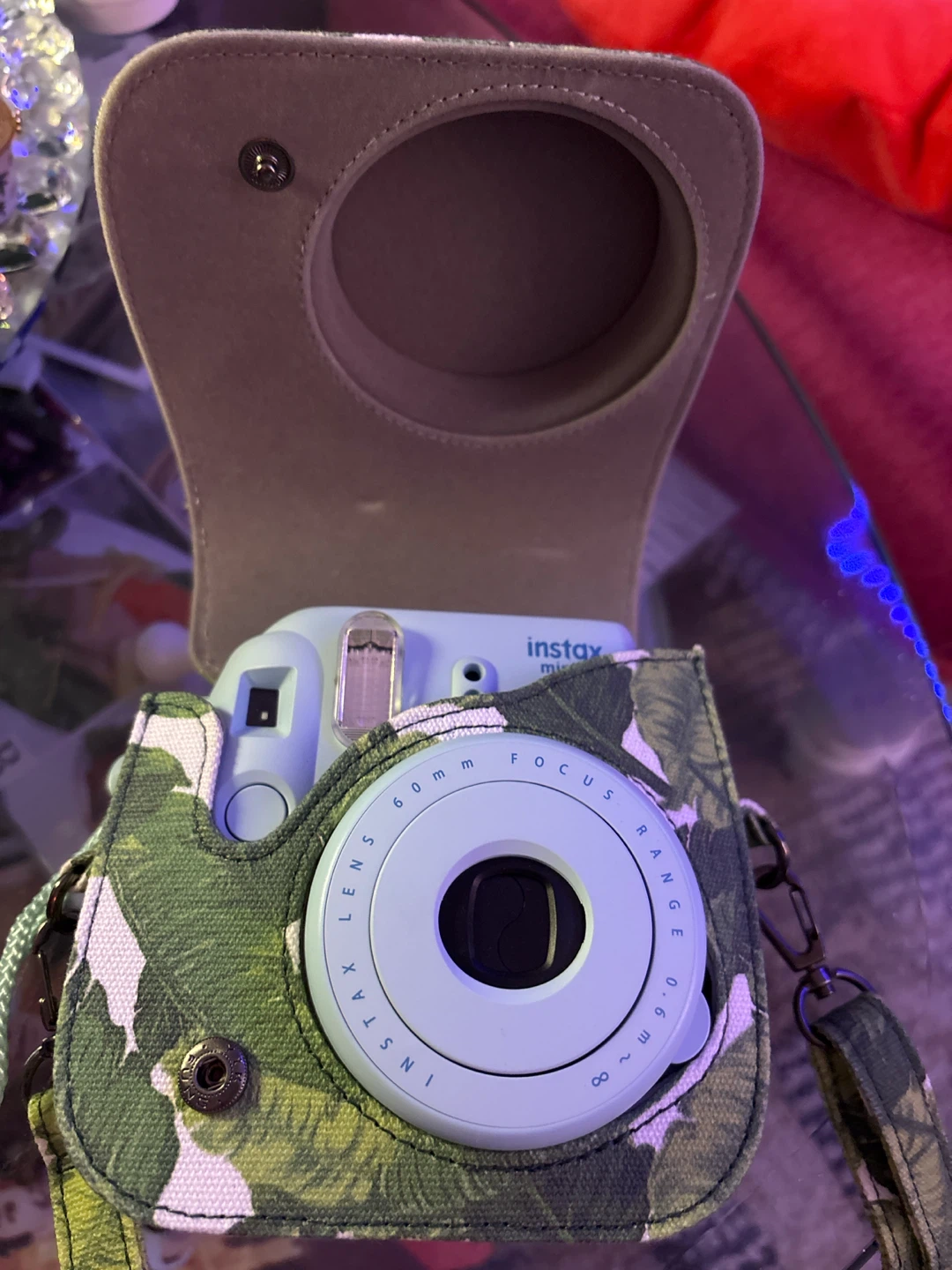 Fujifilm Instax Mini 8 Camera with Banana Leaf Case - photo 4