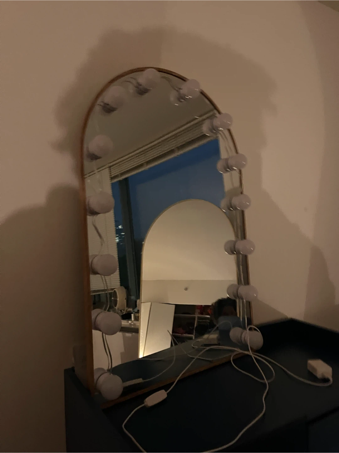 Vanity Mirror with Lights - photo 2