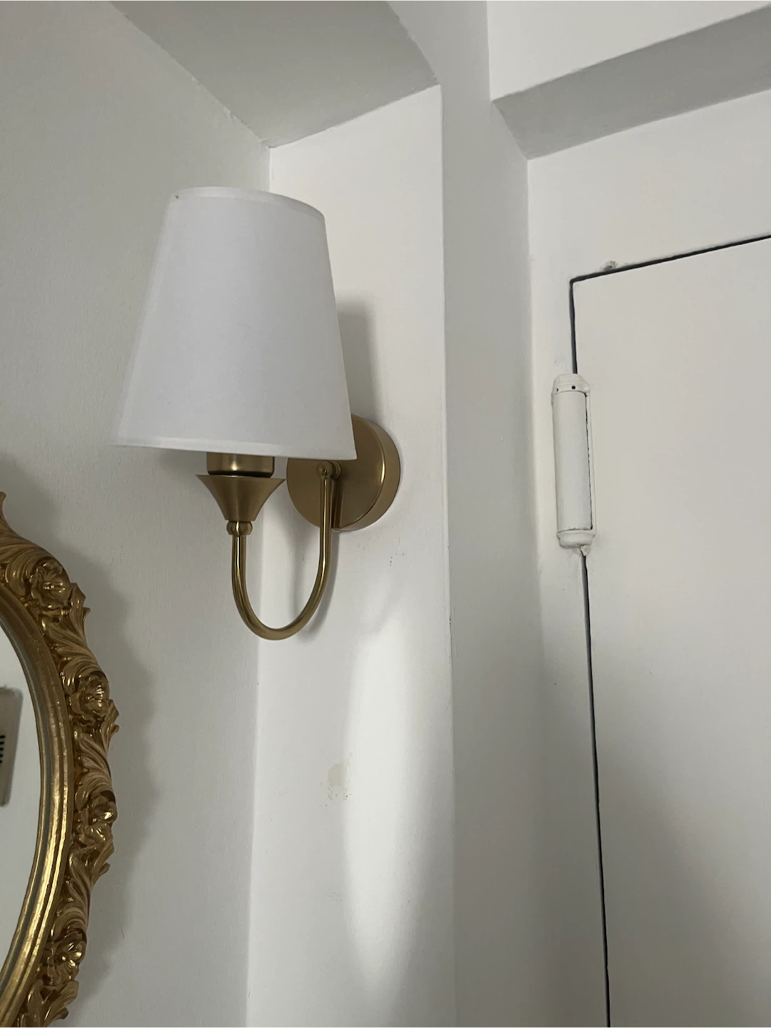 2 Lights  with  Remote