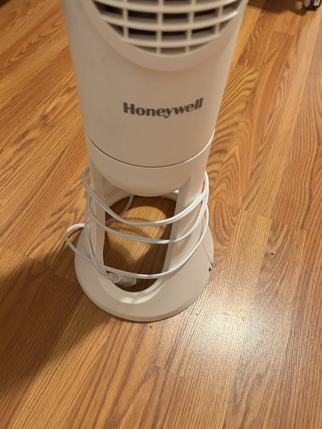 Honeywell QuietSet Tower Fan - photo 2