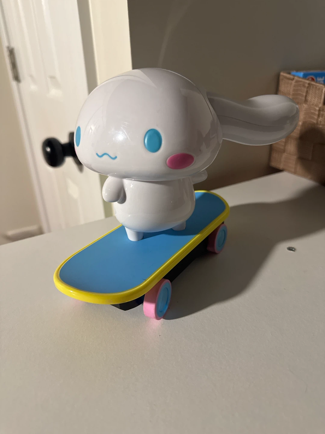 Cinnamoroll Skateboard Figure