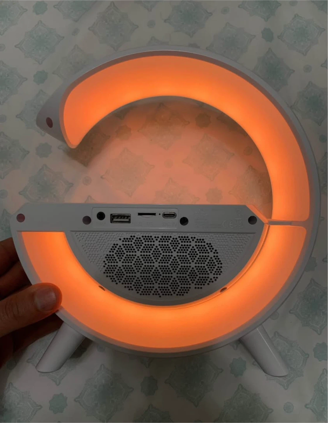 multifunctional night light offers Bluetooth connectivity - photo 5