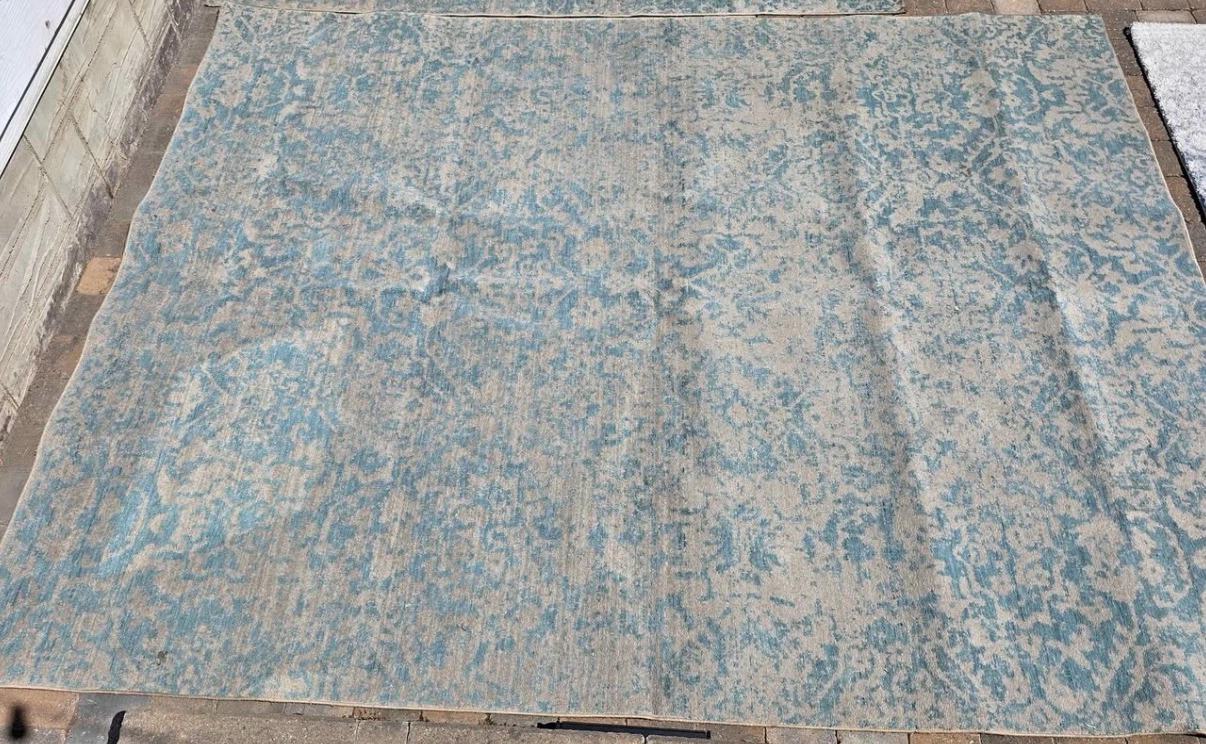 Blue and Beige 8x10 Area Rug