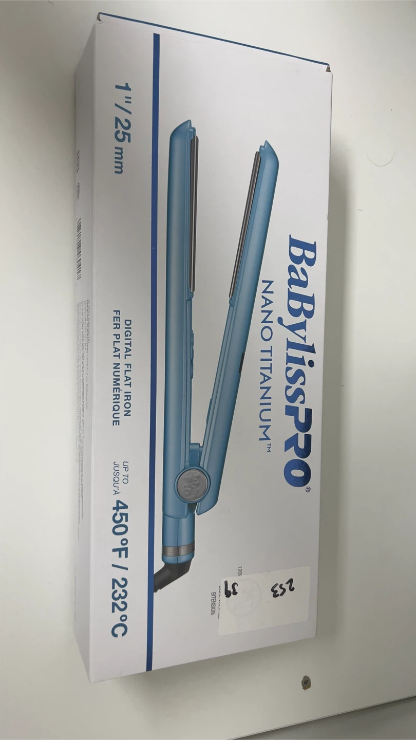 BaBylissPRO Nano Titanium Digital Flat Iron