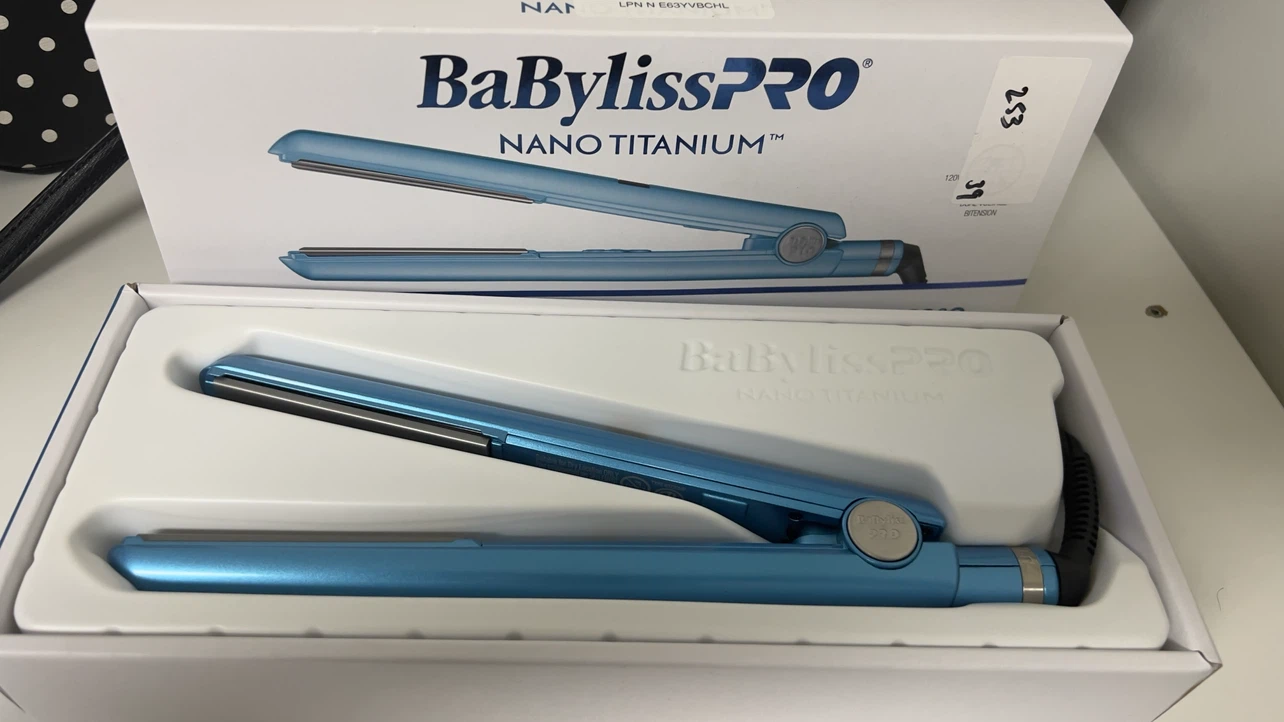 BaBylissPRO Nano Titanium Digital Flat Iron - photo 2